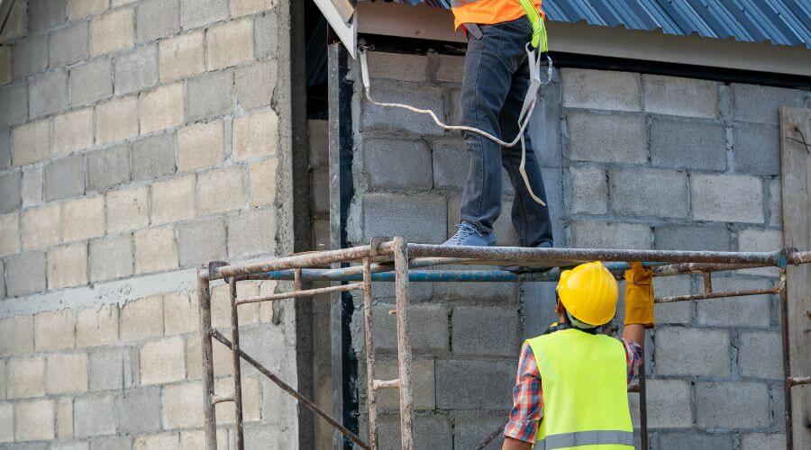Professional residential roofers in Spencerville, IN